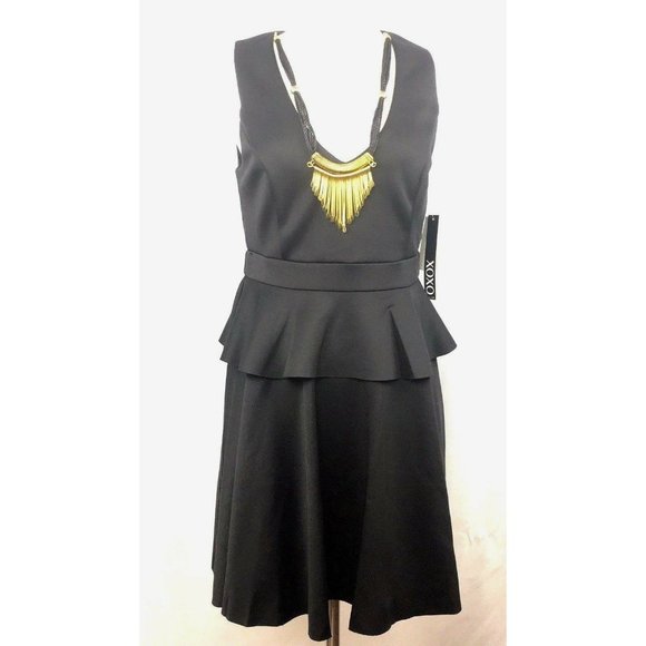 XOXO Juniors Peplum Scuba Black Dress Size Medium NWT NEW - Picture 1 of 4
